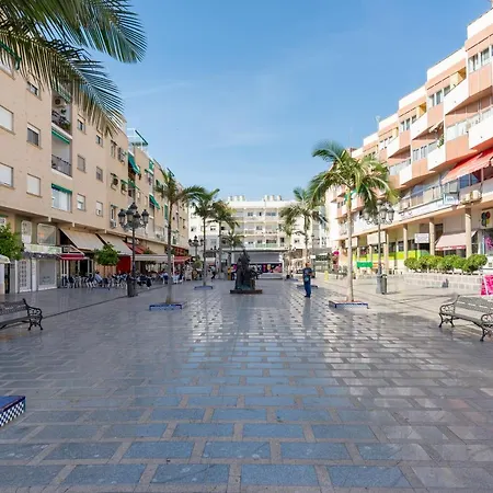 Luminoso Y Moderno Estudio Plaza Andalucia Apartament